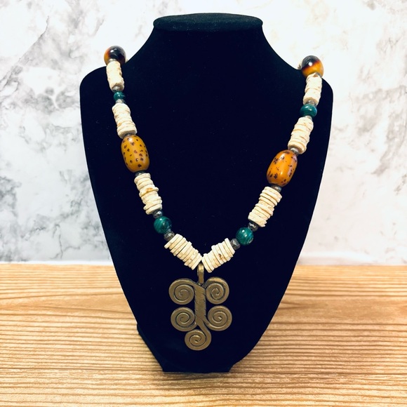 Vintage Bohemian Natural Stone Malachite Artisan Necklace 14k Gold Plated Clasp - Picture 1 of 7